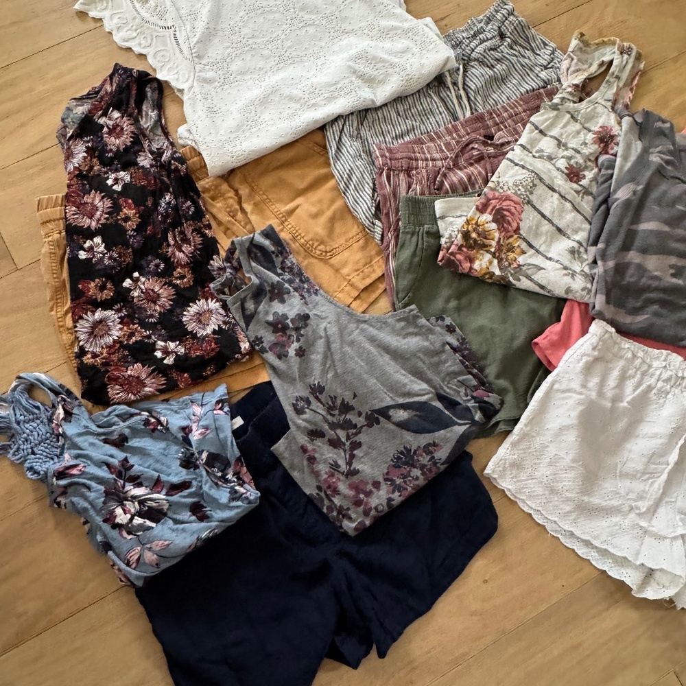 Women’s shorts and tank tops